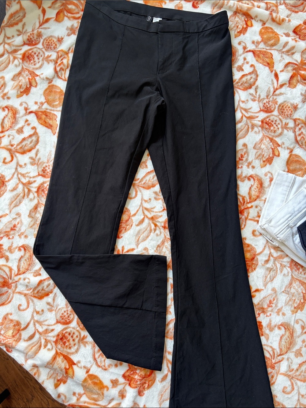 H&M Black women’s Dress Pants - Classic bootleg Fit